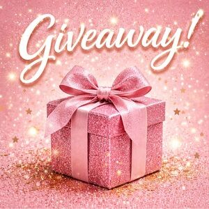 🎁 MYSTERY GIFT & FREE SHIPPING ✨ Follow @shellandchic on IG